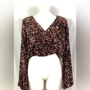 NWT-Lulus-sequin cropped top-size M